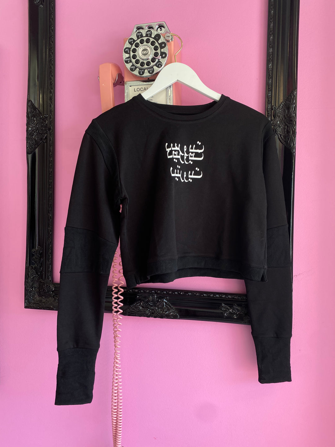 Arabic Cropped Long Sleeve