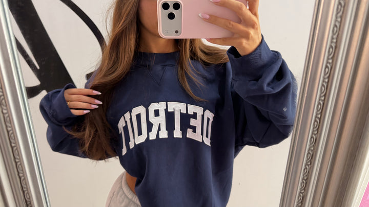 Detroit Mockneck