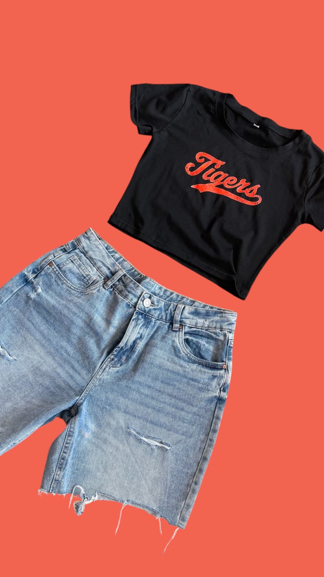 Tigers Cropped Tee