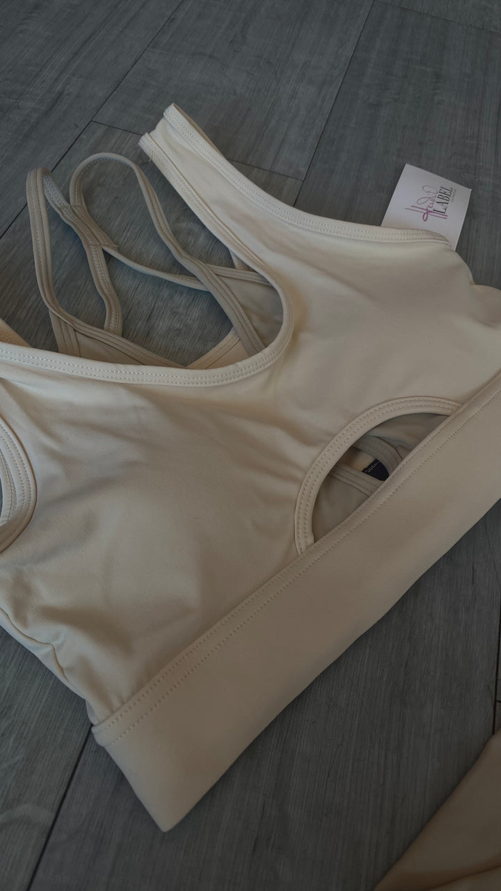 Peace Criss Cross Gym set